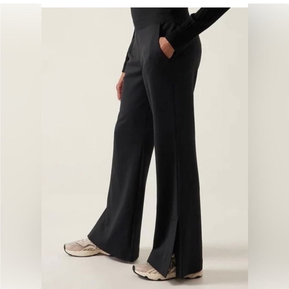 Athleta Venice Wide Leg (split hem) Pant
Size: Medium 
Color: Black